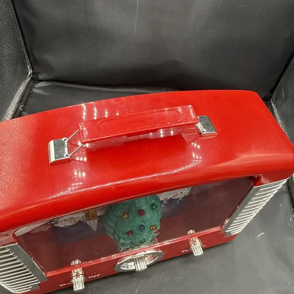Mr. Christmas Radio North Pole Retro-Style Plays 12 Holiday Songs Lights Up Used
